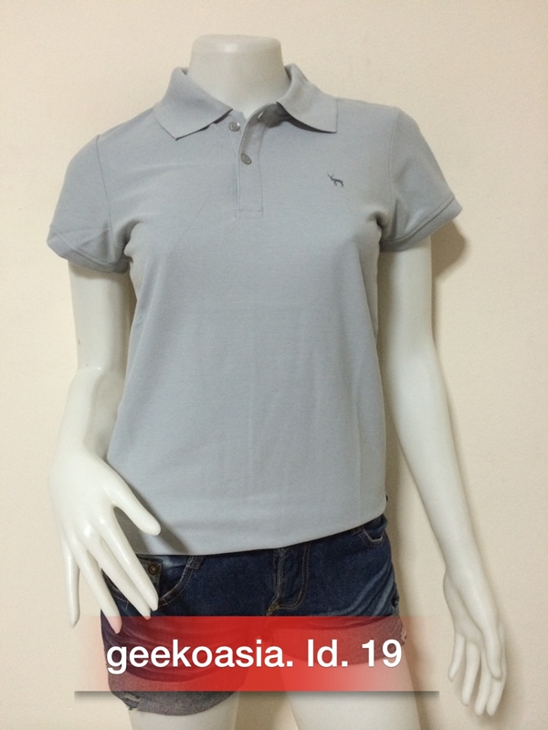 เสื้อโปโลสีพื้นหญิง เทาอ่อน