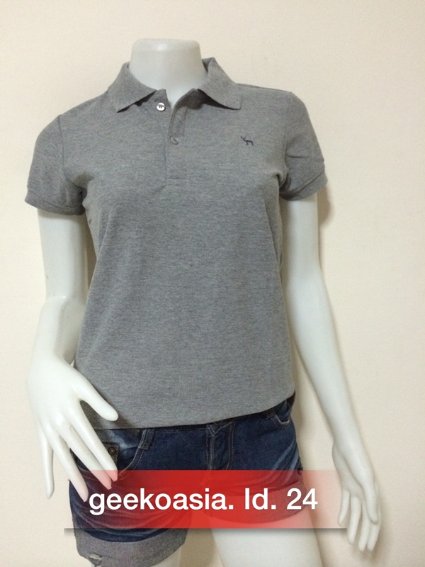 เสื้อโปโลสีพื้นหญิง เทาท๊อปขาว