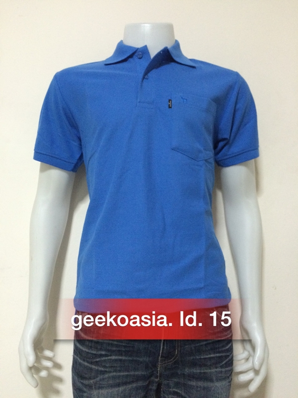 เสื้อโปโลชายสีฟ้าคราม