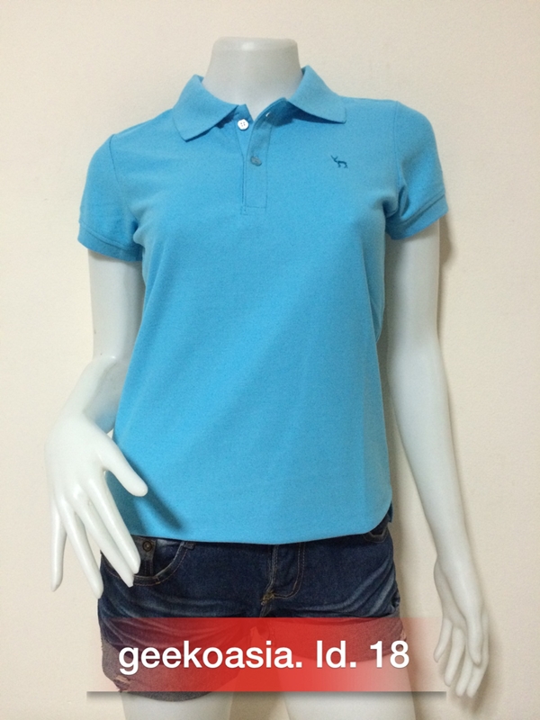เสื้อโปโลหญิงสีฟ้าอ่อน
